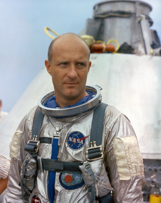 portrait of tom stafford during training for Gemini 6